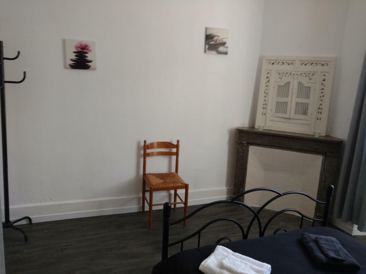 1er étage Appartement 2ch avec parking à Lurs Exterior foto